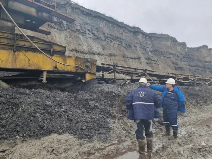 Angajații din trei cariere și o termocentrală din CEO, dați afară. Nu se va ține cont de vârstă sau ce contract de muncă au încheiat