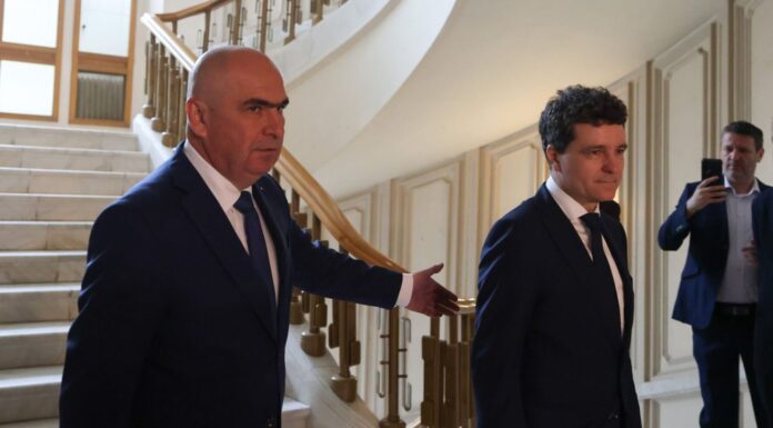 Nicușor Dan și Ilie Bolojan merg azi în Parlament