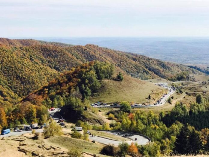 A VENIT TOAMNA. CU MIROS DE IARNĂ