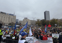 Mii de angajați, revoltă la Guvern și opt ministere