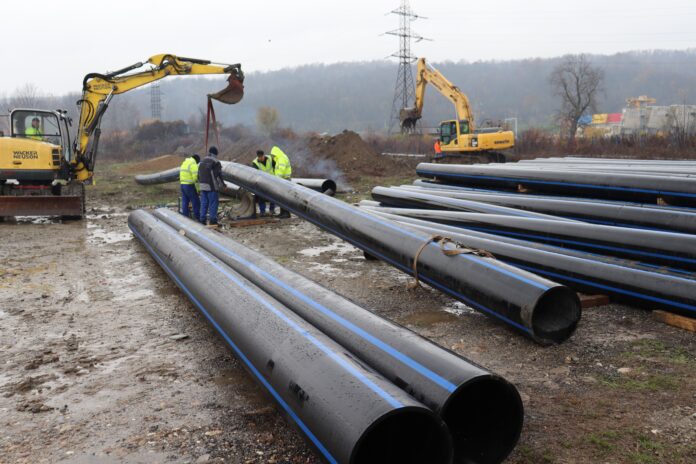 Vești bune pentru târgujieni: accelerează lucrările la rețelele de apă și canalizare în zona de vest a orașului