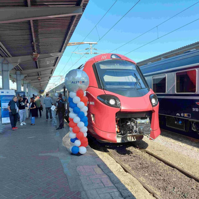 Tren modern în gara din Târgu Jiu, de luna viitoare