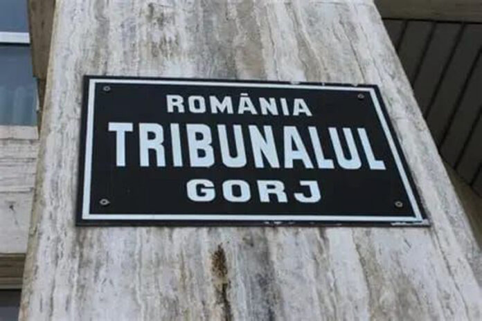Două vești proaste pentru bărbatul acuzat că și-a incendiat soția