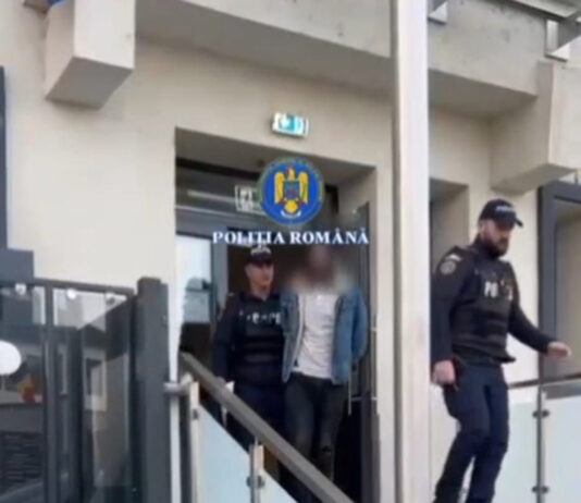VIDEO: A ajuns în arest după ce și-a amenințat bunica de care nu avea voie să se apropie