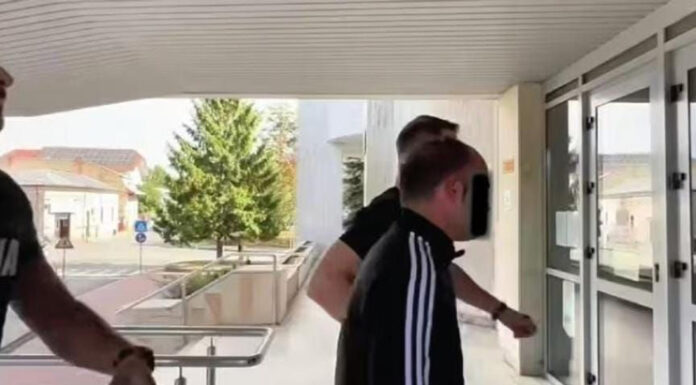 Decizia judecătorilor pentru bărbatul trimis în judecată după ce s-a dat drept polițist, judecător și avocat în Ungaria