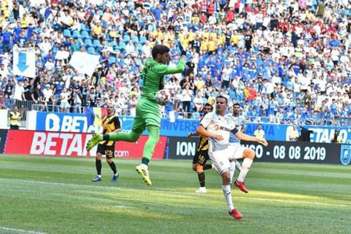 44533648-6f47-44b8-9f5d-ca283f187c1e