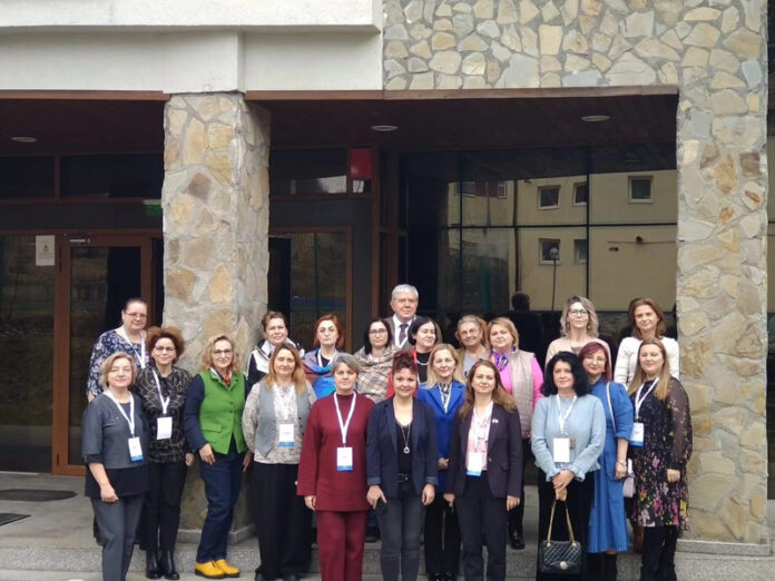 CNTV Târgu Jiu, discuții la Predeal despre școala viitorului