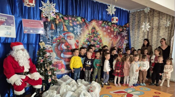 Tradițiile de Crăciun, aduse mai aproape de copii prin ateliere creative la o grădiniță din Târgu Jiu