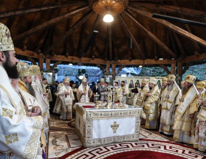 Proclamarea locală a canonizării Sfântului Cuvios Mărturisitor Arsenie de la Prislop (I) – „Ne trebuie mai multă inimă în minte și mai multă minte în inimă…”! (Sfântul Arsenie de la Prislop)