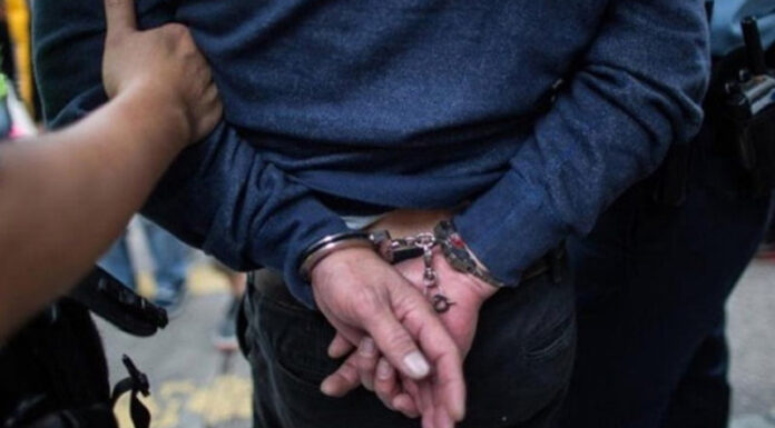 Reținut după ce a făcut prăpăd în stația de troleu din fața Casei de Cultură