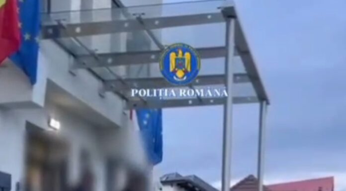 VIDEO: Doi prieteni de pahar, reținuți după scandal