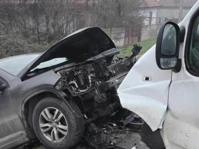 Accident cu doi răniți la Vlăduleni