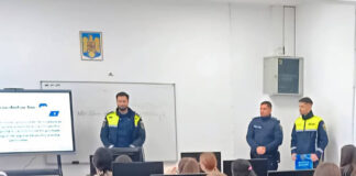 Poliția, în acțiune la Școala Gimnazială Crușeț