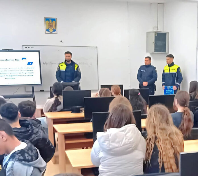 Poliția, în acțiune la Școala Gimnazială Crușeț