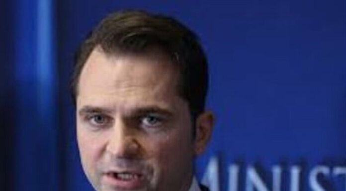 Cei care se opun finalizării hidrocentralelor sunt ori sabotori, ori idioți utili. Declarație