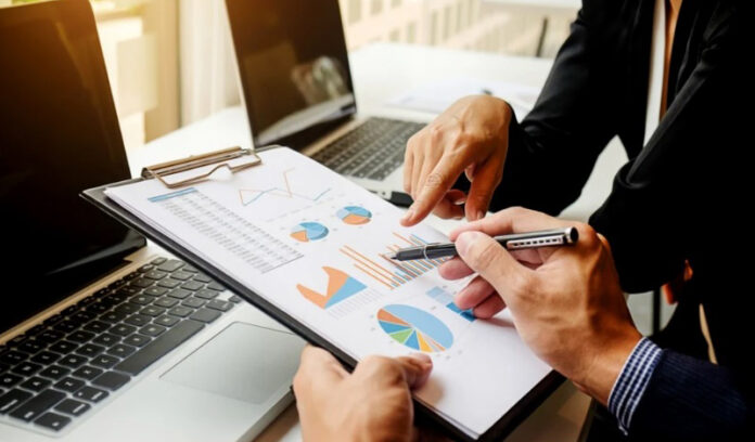 Statul liniștit, economia sub asediu