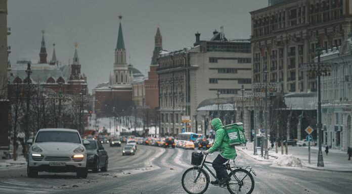 Trucuri care îți salvează bugetul, când faci lista de cumpărături pentru sărbători