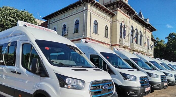 Achiziția microbuzelor electrice pentru elevi, în vizorul Parchetului European