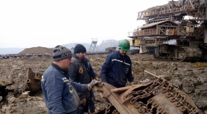 Un lider sindical din minerit sesizează Curtea de Conturi, ANAF, Corpul de Control al Prim-ministrului, DNA denunțând reangajarea pensionarilor în CEO