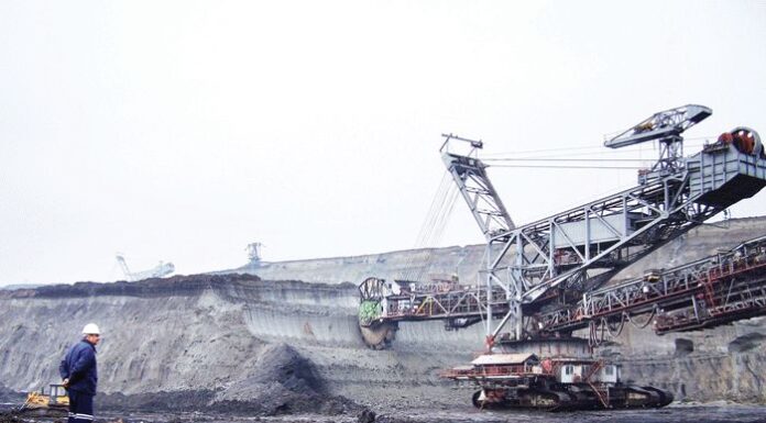 Energia României, între investiții reale și un sistem care își abandonează oamenii