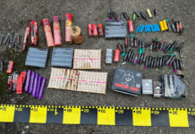 Dosar penal pentru un tânăr prins cu petarde