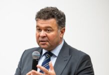 Cine este favorit să preia Educația