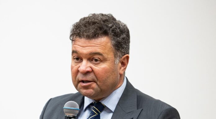 Cine este favorit să preia Educația