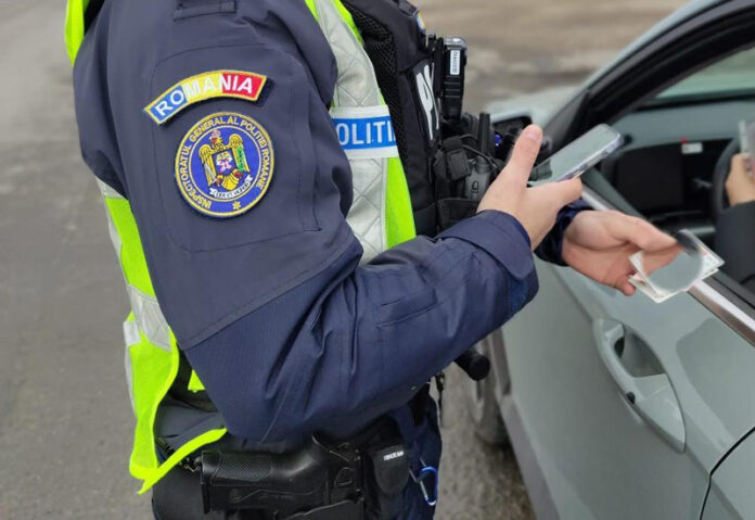 Trei gorjeni, între care și un adolescent de 17 ani, prinși la volan băuți și fără permis