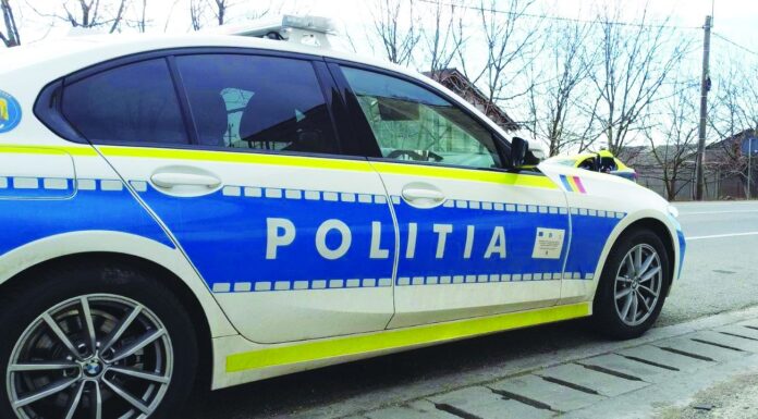 VIDEO: Sute de pietoni care au traversat neregulamentar drumul, amendați de polițiști