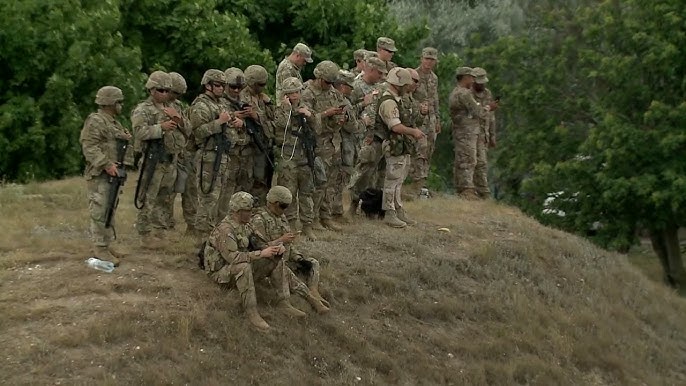 6.000 de euro pentru patru luni de pregătire militară