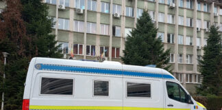 Reținut după ce și-a tâlhărit soția