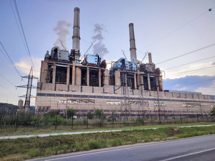 Haos la CEO! SE Rovinari, fără pază specializată, din vina unui director plătit cu 15.000 de lei, lunar! Energeticienii și pompierii, paznici de ocazie!