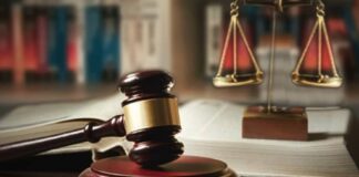 Cei doi bărbați care și-au bătut vecinul până când i-au rupt colonul, condamnați și obligați să plătească 120.000 de lei daune morale