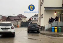 VIDEO: A ajuns în arest după ce a spart geamurile unei biserici