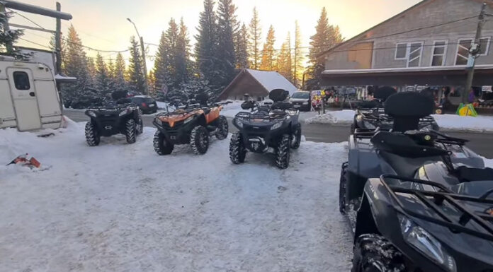 Turiștii, supărați că rămân fără ATV-uri în Rânca