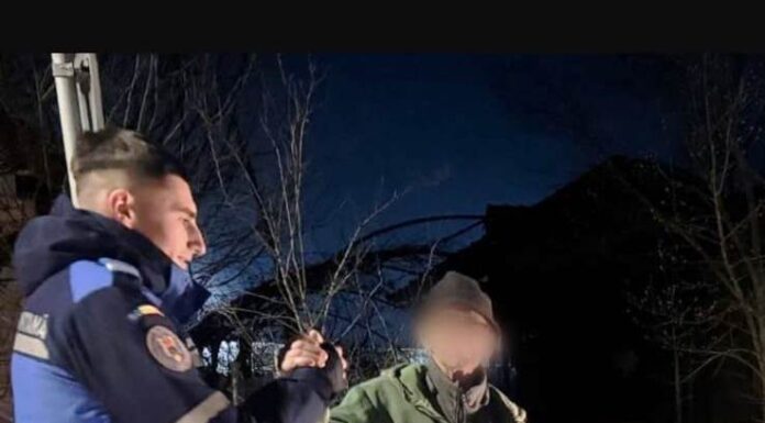 Portofel cu bani și carduri, restituit de jandarmii gorjeni