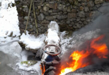 Conducte de apă înghețate la Novaci. Ger de minus 20 de grade Celsius!