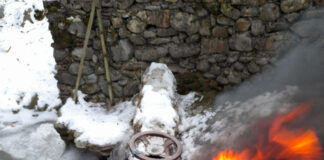 Conducte de apă înghețate la Novaci. Ger de minus 20 de grade Celsius!