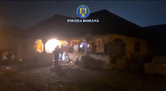 VIDEO: Un medic și trei asistente din Târgu-Jiu, reținuți după percheziții