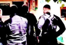 Decizia judecătorilor pentru femeia acuzată că și-a pus fiica minoră să întrețină relații sexuale cu fostul învățător și pentru bărbatul de 71 de ani