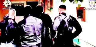Decizia judecătorilor pentru femeia acuzată că și-a pus fiica minoră să întrețină relații sexuale cu fostul învățător și pentru bărbatul de 71 de ani