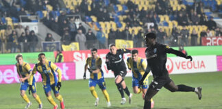 Dispari în 60 de secunde! Dubla lui Nsimba le-a făcut meciul ușor oltenilor