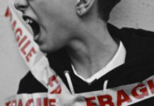 Copiii care ucid – când violența devine limbajul unei generații