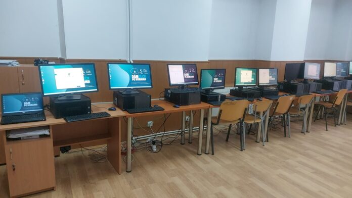 Dotări IT pentru o școală din Târgu Jiu