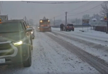 Doar mașinile cu lanțuri antiderapante pot urca la Rânca