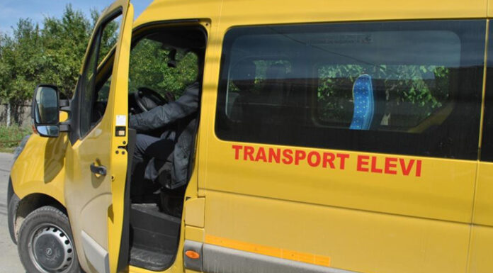 Caută șofer pentru microbuzul școlar din comună