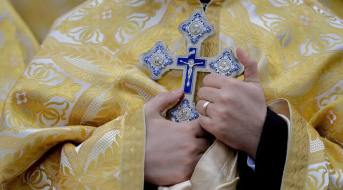 Patru parohii din Gorj caută slujitori ai altarului