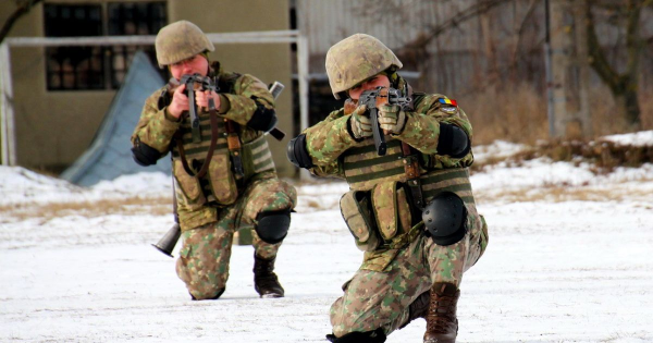 Crește vârsta de pensionare pentru angajații din Armată