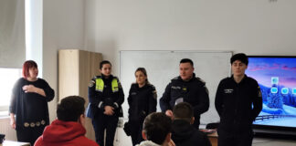 Poliția, în acțiune la Liceul Tehnologic Tismana