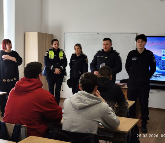 Poliția, în acțiune la Liceul Tehnologic Tismana